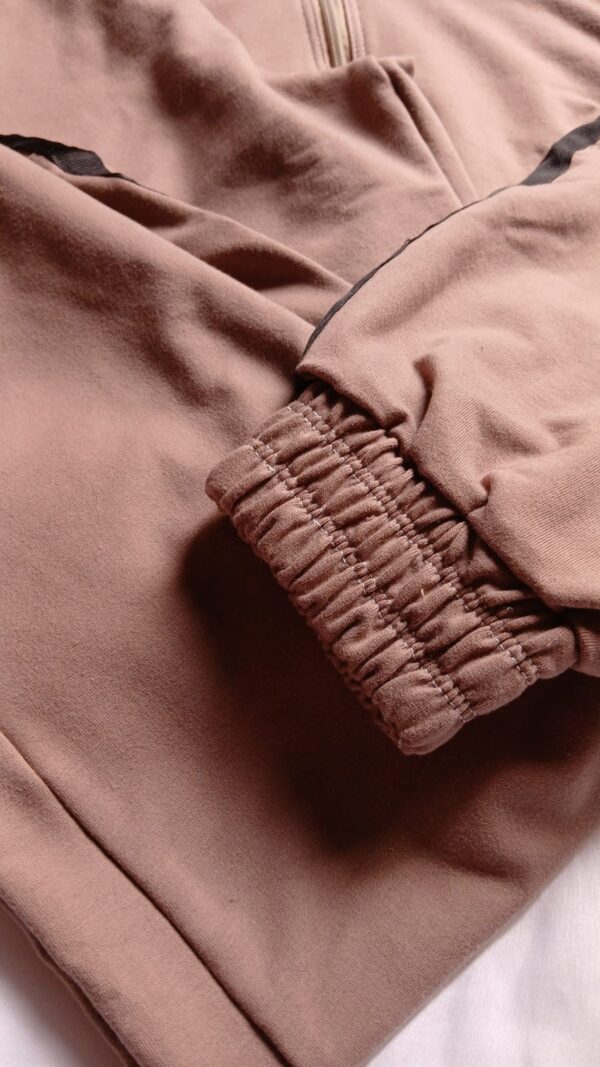 JOGGER CHAQUETA PUÑO Conjunto Jogger Chaqueta